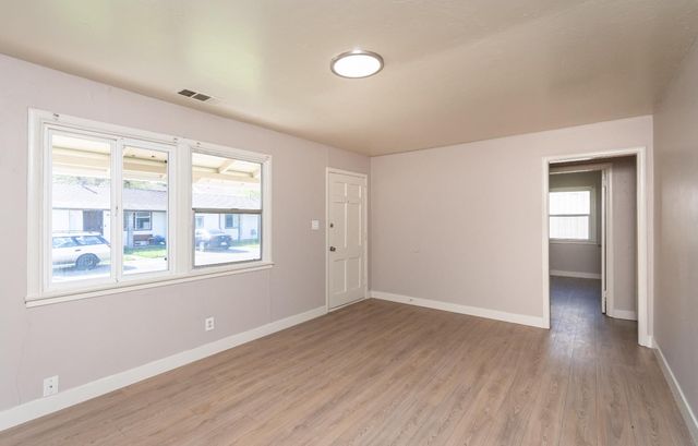 2324 N Edison Ave, Sacramento, CA 95821