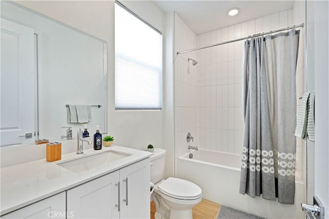 27586 Manzanita Way, Valencia, CA 91381