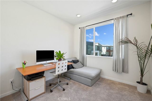 27586 Manzanita Way, Valencia, CA 91381