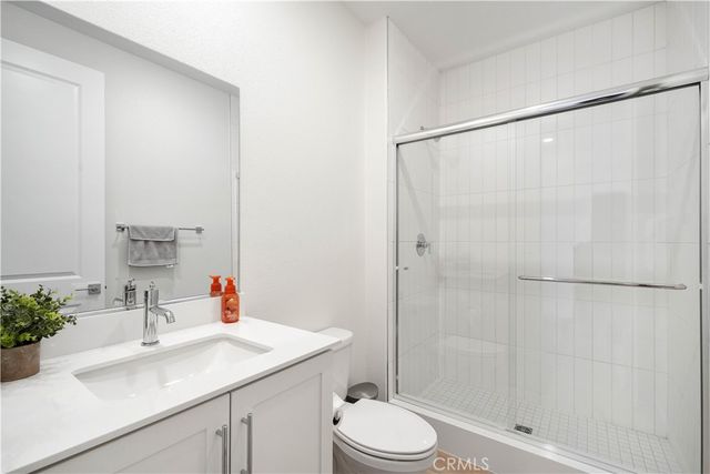 27586 Manzanita Way, Valencia, CA 91381