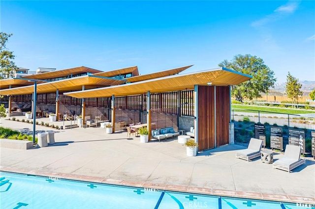 27586 Manzanita Way, Valencia, CA 91381