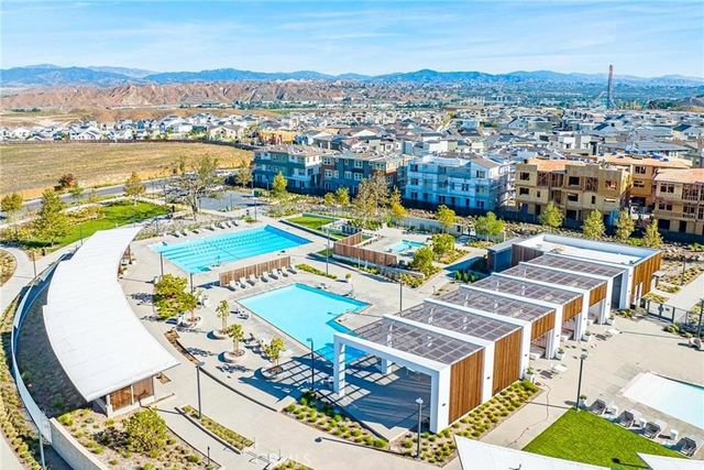 27586 Manzanita Way, Valencia, CA 91381