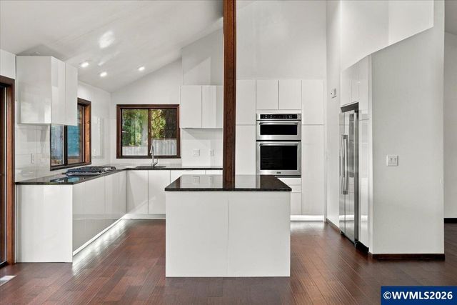 5150 Hill Villa Ct S, Salem, OR 97306