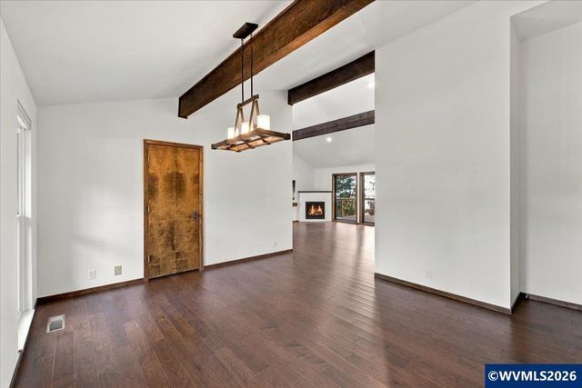 5150 Hill Villa Ct S, Salem, OR 97306