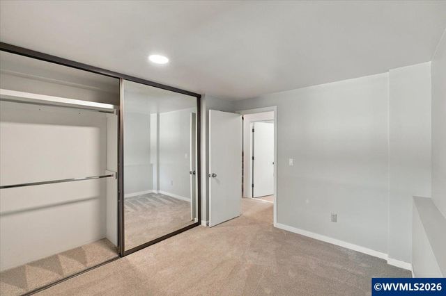 5150 Hill Villa Ct S, Salem, OR 97306