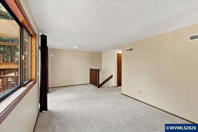 5150 Hill Villa Ct S, Salem, OR 97306
