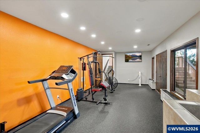 5150 Hill Villa Ct S, Salem, OR 97306