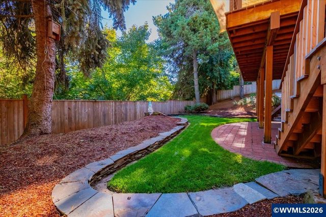 5150 Hill Villa Ct S, Salem, OR 97306