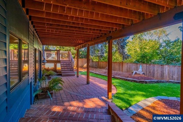 5150 Hill Villa Ct S, Salem, OR 97306