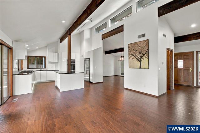 5150 Hill Villa Ct S, Salem, OR 97306