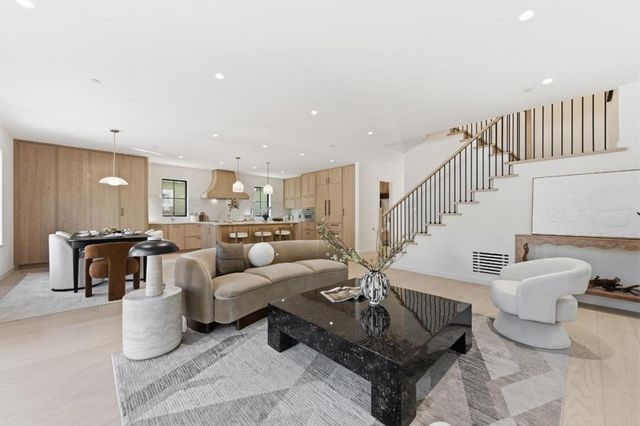 114 Bayswater Avenue, Burlingame, CA 94010