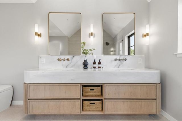 114 Bayswater Avenue, Burlingame, CA 94010