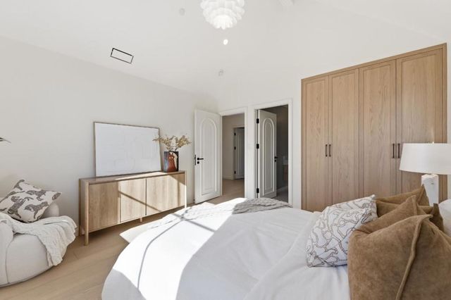 114 Bayswater Avenue, Burlingame, CA 94010