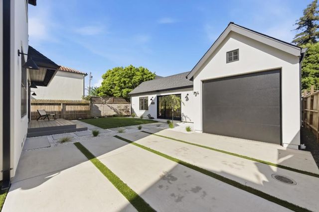 114 Bayswater Avenue, Burlingame, CA 94010