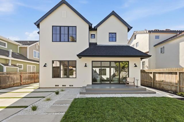 114 Bayswater Avenue, Burlingame, CA 94010