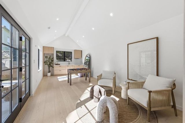 114 Bayswater Avenue, Burlingame, CA 94010