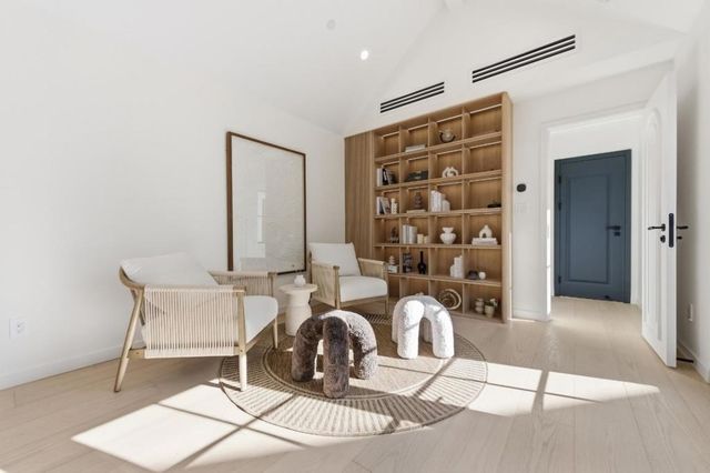 114 Bayswater Avenue, Burlingame, CA 94010