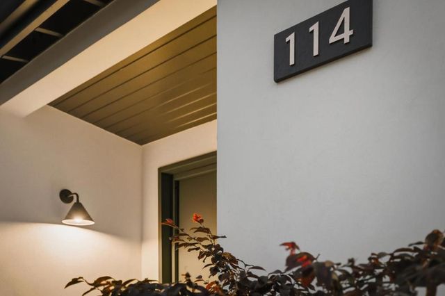 114 Bayswater Avenue, Burlingame, CA 94010