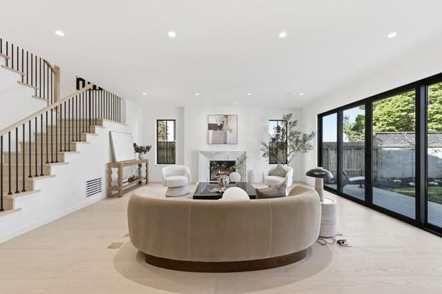 114 Bayswater Avenue, Burlingame, CA 94010