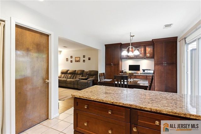 56 Jefferson Drive, Spotswood, NJ 08884