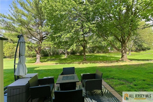 56 Jefferson Drive, Spotswood, NJ 08884