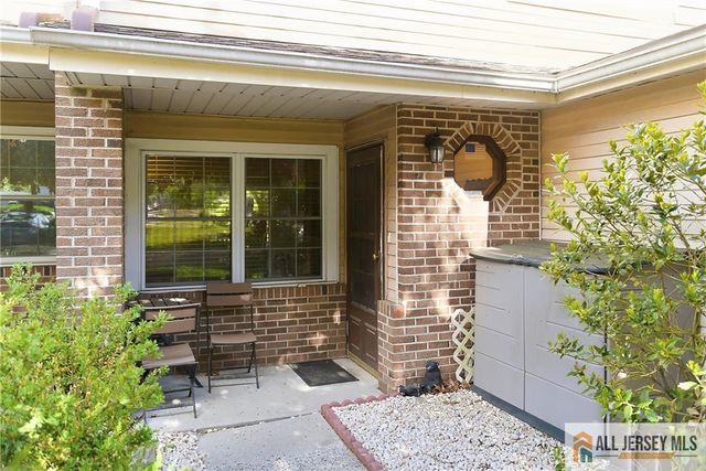 56 Jefferson Drive, Spotswood, NJ 08884