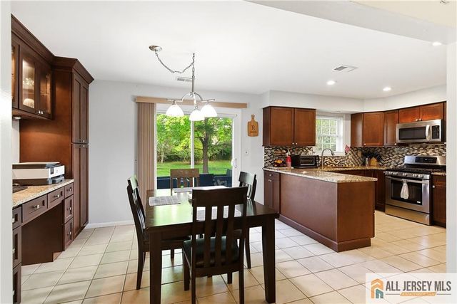56 Jefferson Drive, Spotswood, NJ 08884