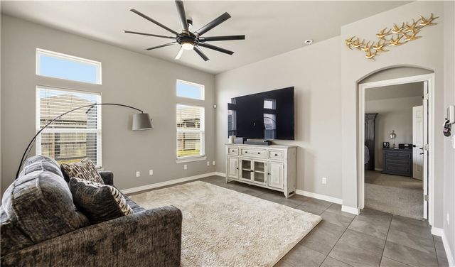 7725 Pruet Dr, Corpus Christi, TX 78414