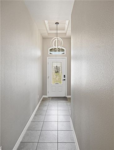 7725 Pruet Dr, Corpus Christi, TX 78414