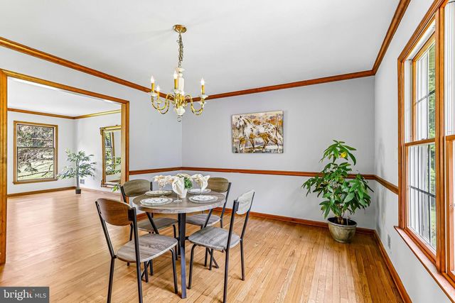 13 COVENTRY LN, Hopewell, NJ 08525
