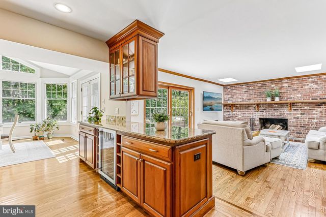 13 COVENTRY LN, Hopewell, NJ 08525