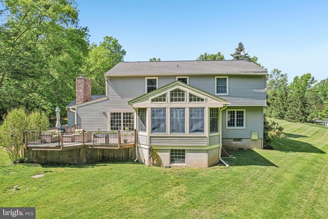13 COVENTRY LN, Hopewell, NJ 08525