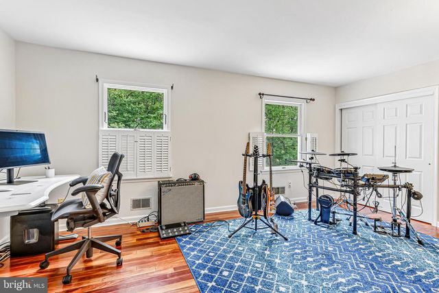 13 COVENTRY LN, Hopewell, NJ 08525