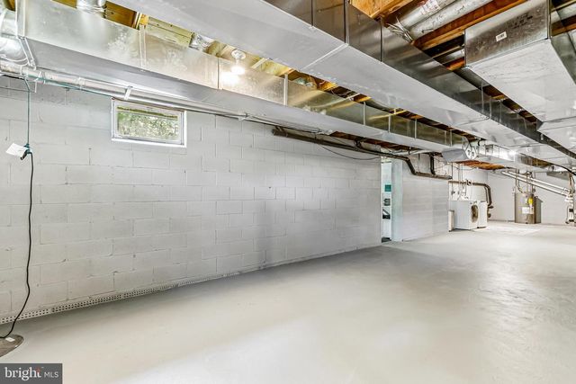 13 COVENTRY LN, Hopewell, NJ 08525