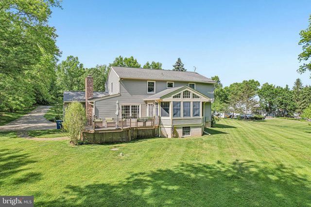 13 COVENTRY LN, Hopewell, NJ 08525