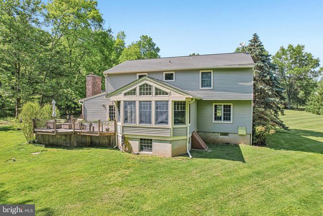 13 COVENTRY LN, Hopewell, NJ 08525