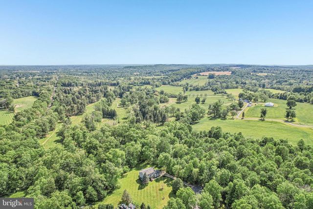 13 COVENTRY LN, Hopewell, NJ 08525