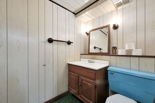 132 Forest St, Weymouth, MA 02190
