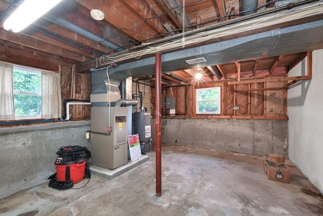 132 Forest St, Weymouth, MA 02190
