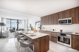 88 SW 7th St 2406, Miami, FL 33130