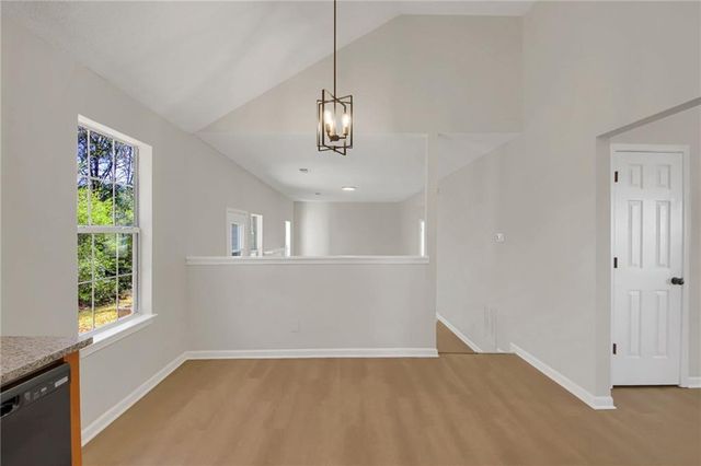 6566 Shaffers Way, Lithonia, GA 30058