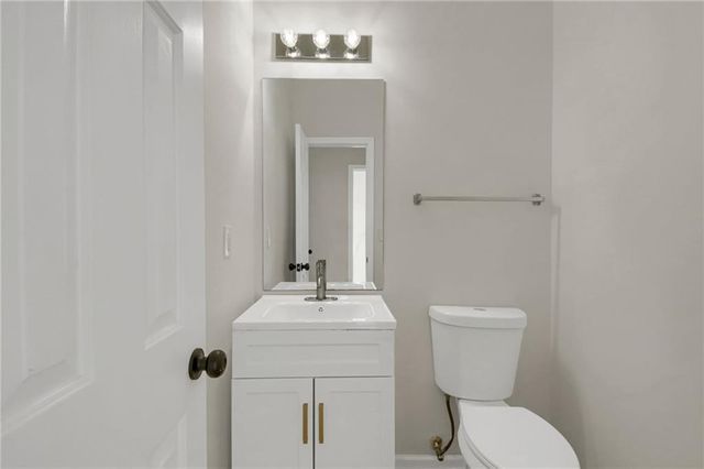 6566 Shaffers Way, Lithonia, GA 30058