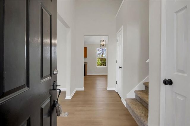 6566 Shaffers Way, Lithonia, GA 30058