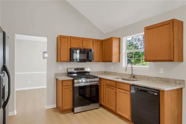 6566 Shaffers Way, Lithonia, GA 30058