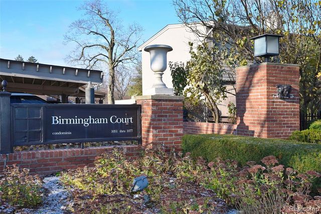 1075 N Old Woodward Avenue, Birmingham, MI 48009