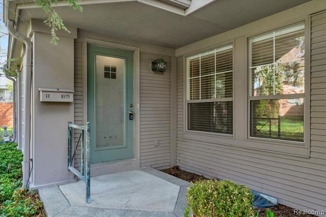1075 N Old Woodward Avenue, Birmingham, MI 48009