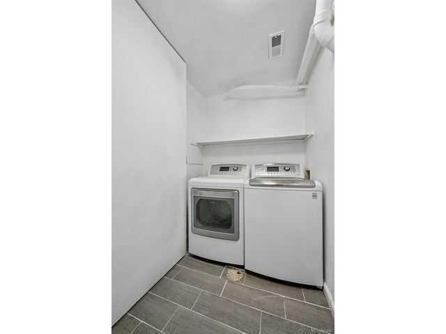 9520 Halstead Ln, Lone Tree, CO 80124