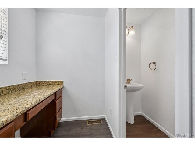 9520 Halstead Ln, Lone Tree, CO 80124