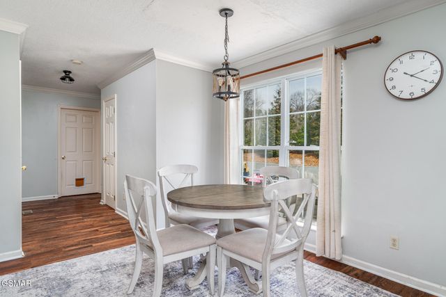 909 Glenda Lane, Sevierville, TN 37862