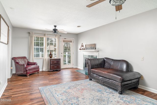 909 Glenda Lane, Sevierville, TN 37862